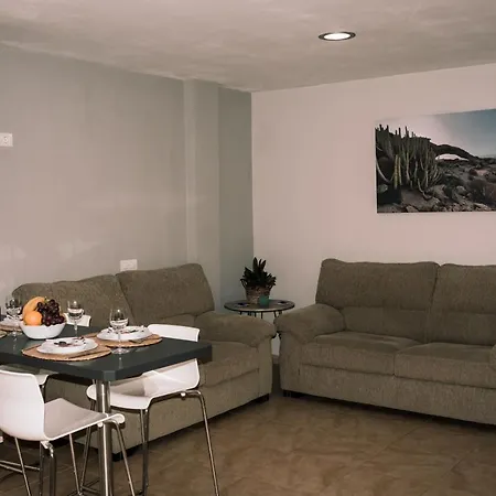 Casa Naihu Holiday home *